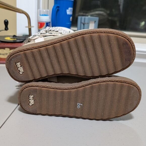 Coach Roccasin Shearling Boot size 6B metallic pearl fringe studded Moccasin - Picture 9 of 12